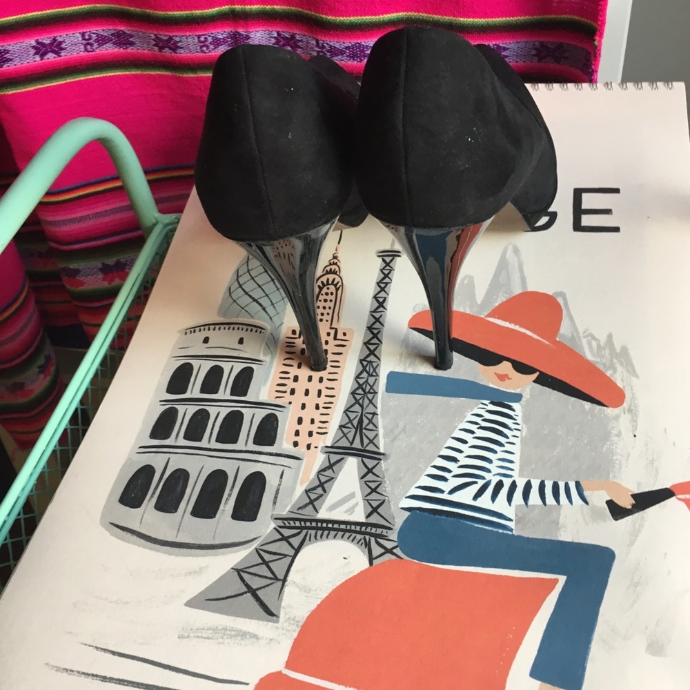 Shoes - Picture 5 of 5